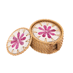 Éclats de Bougainvillier - Coffret de 6 sous-verres en rotin et nacre, motif floral rose sur fond transparent – Produit artisanal fait à la main · Kuênia